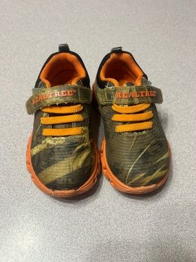 Realtree Lil Firefly Light Up Camo Toddler Sneakers with Bright Orange Accents